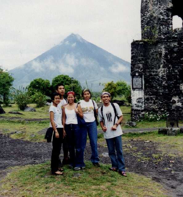 mayon.jpg